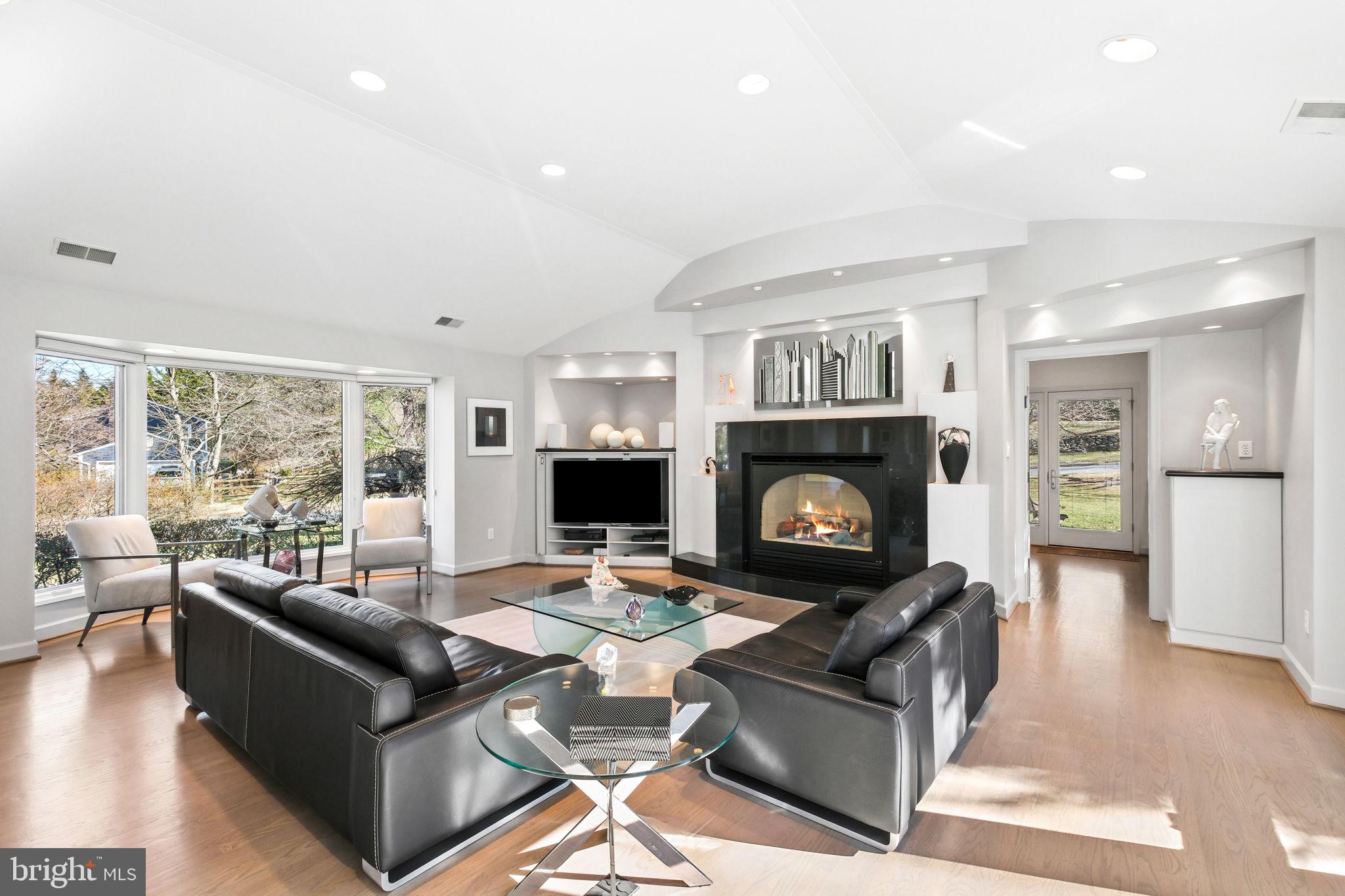 ROBERTS GLEN - Residential