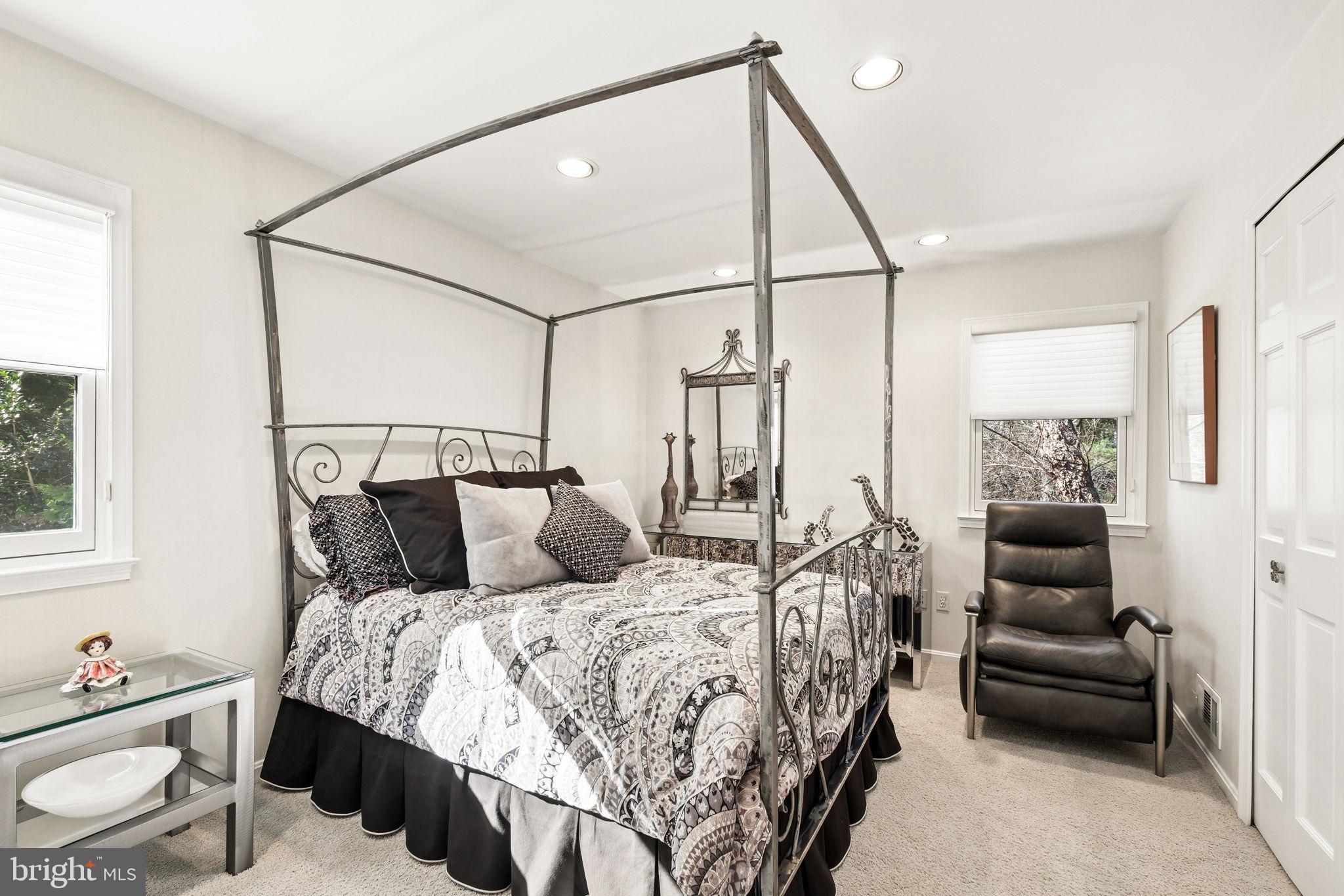 ROBERTS GLEN - Residential