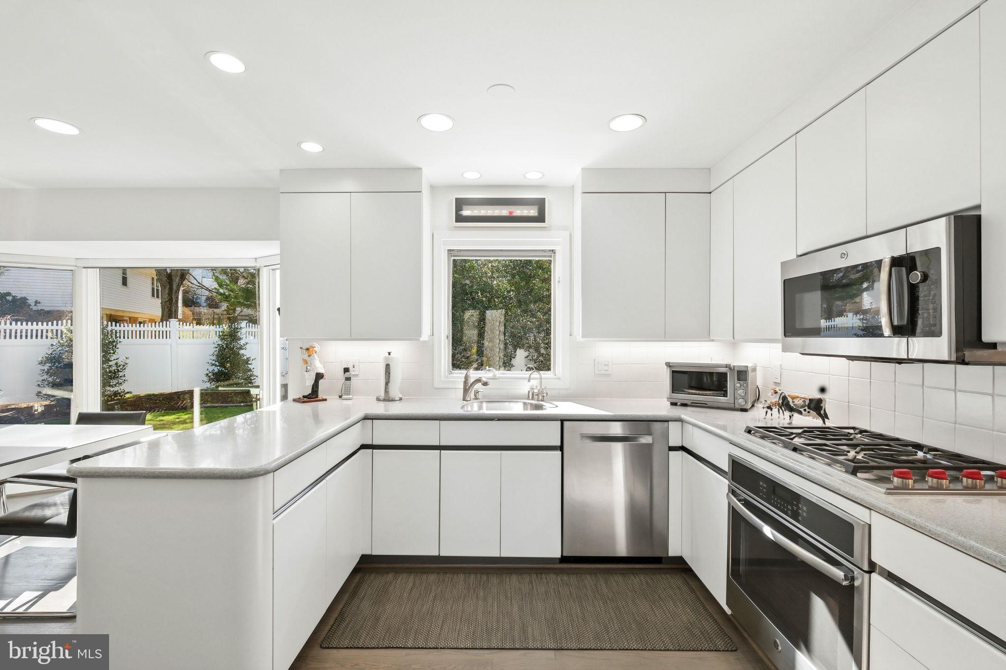 ROBERTS GLEN - Residential