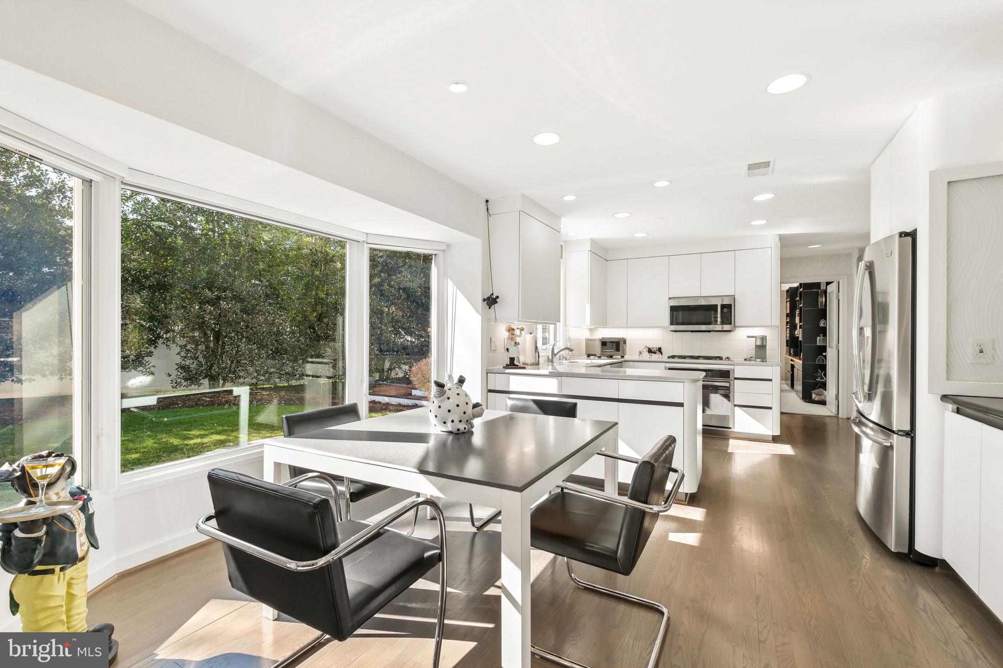 ROBERTS GLEN - Residential