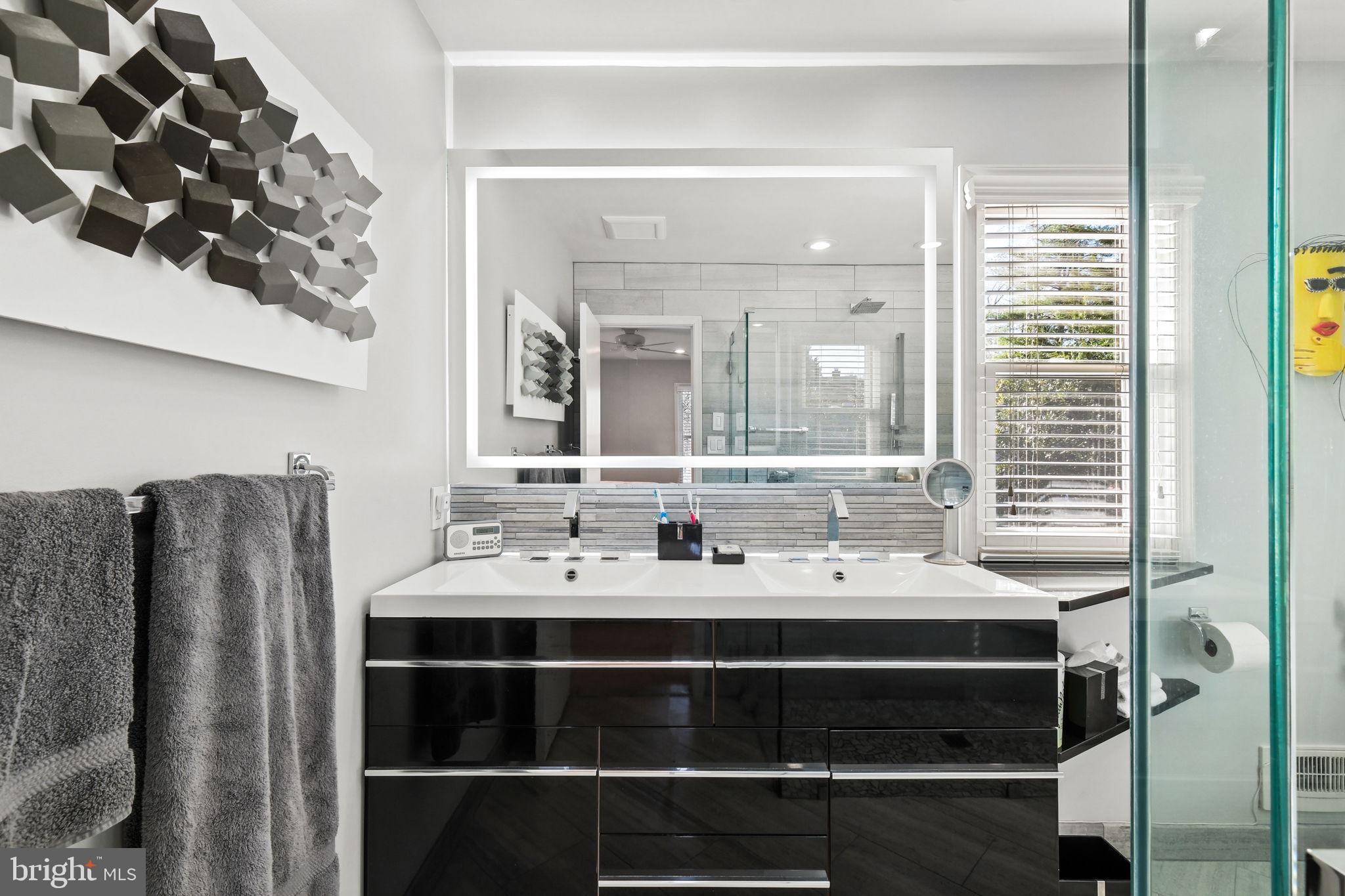 ROBERTS GLEN - Residential