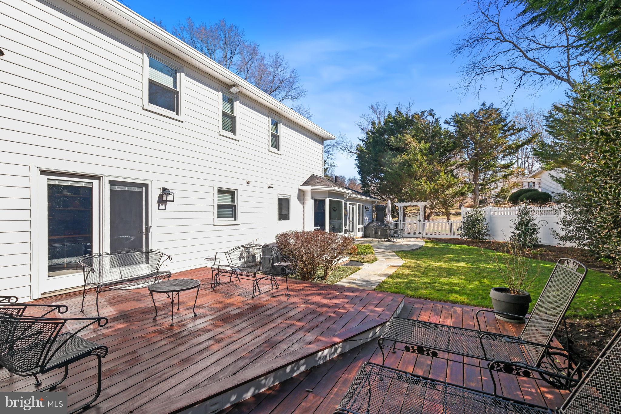 ROBERTS GLEN - Residential