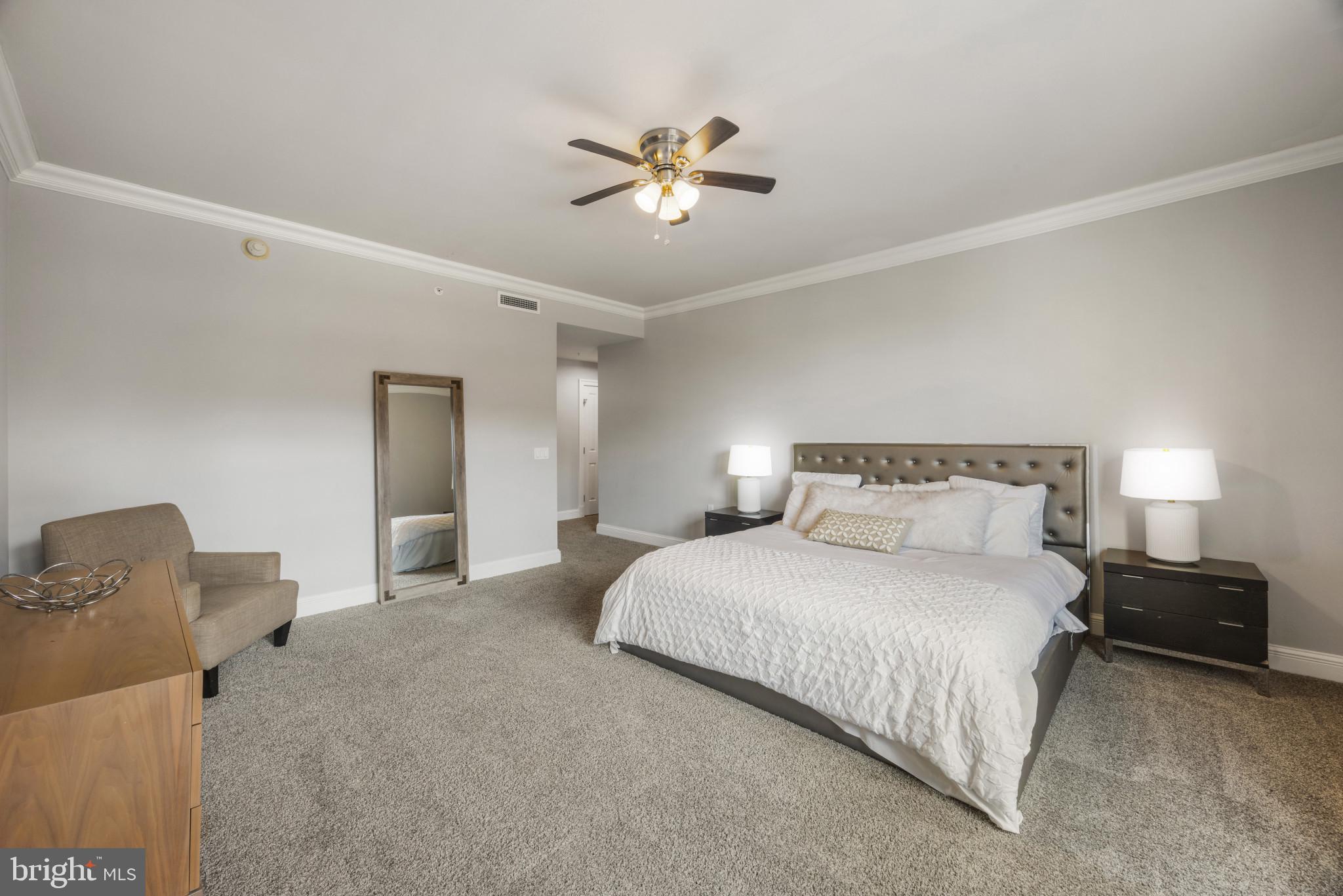 THE RITZ-CARLTON RESIDENCES - Residential