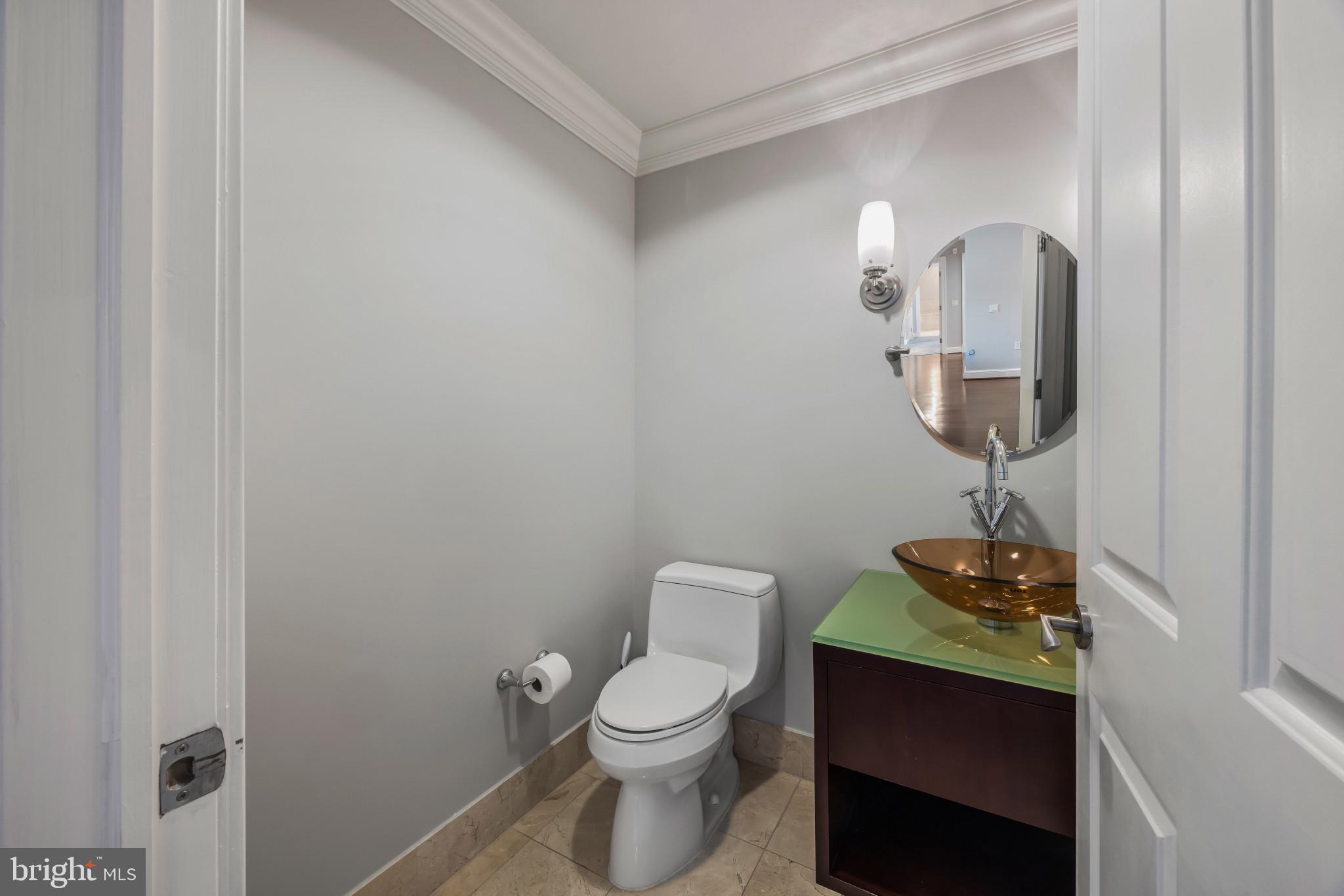 THE RITZ-CARLTON RESIDENCES - Residential