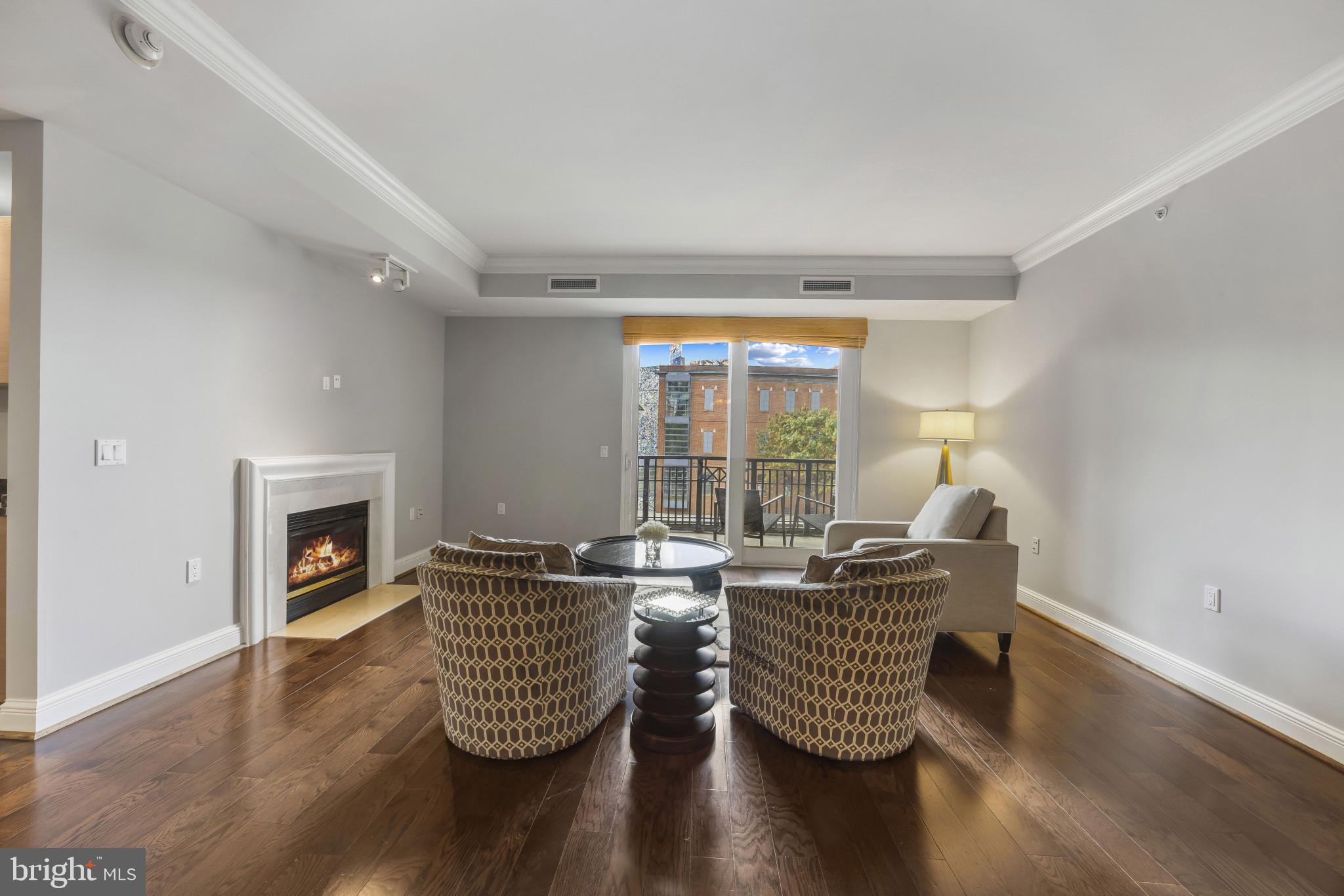 THE RITZ-CARLTON RESIDENCES - Residential