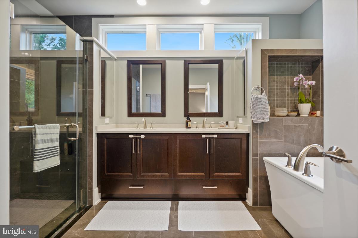 GROSVENOR HEIGHTS - Residential