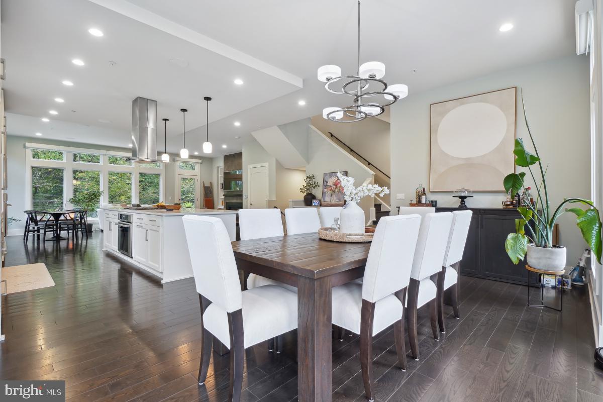 GROSVENOR HEIGHTS - Residential