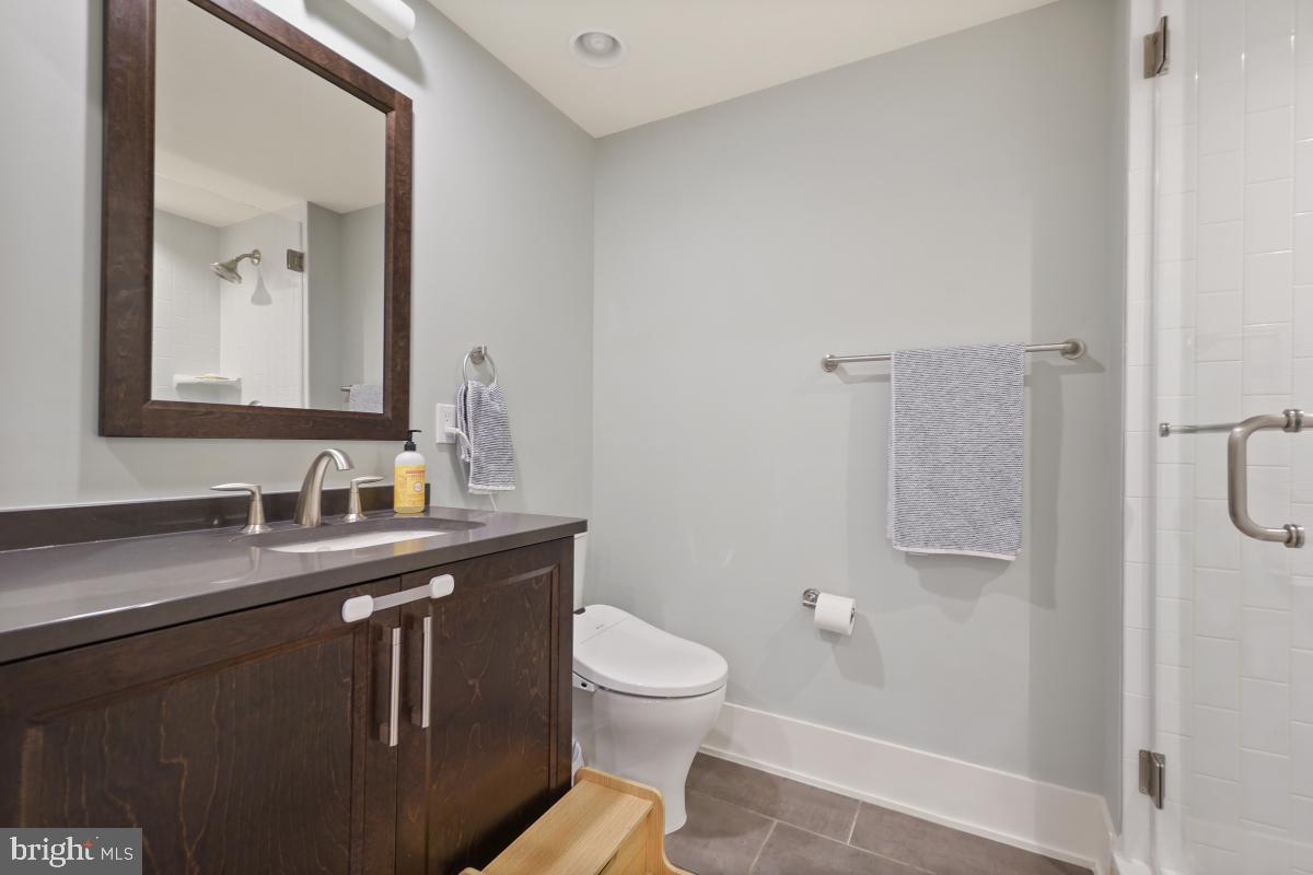 GROSVENOR HEIGHTS - Residential