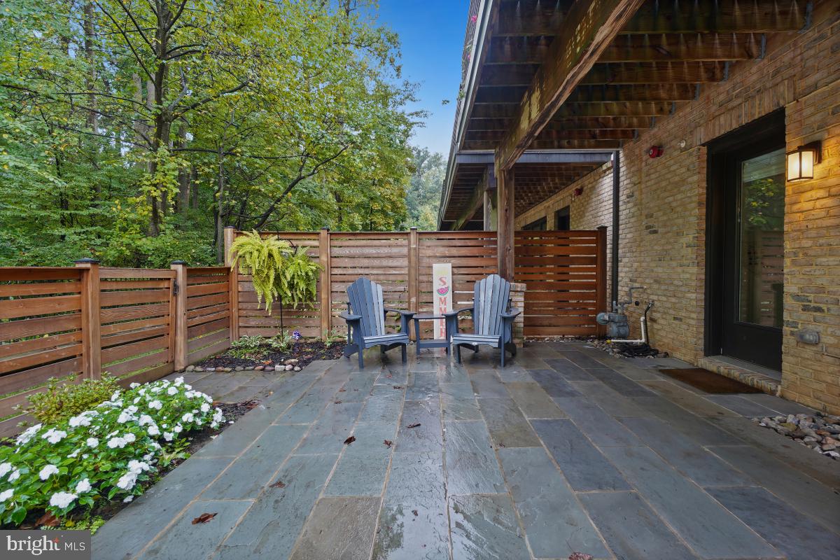 GROSVENOR HEIGHTS - Residential