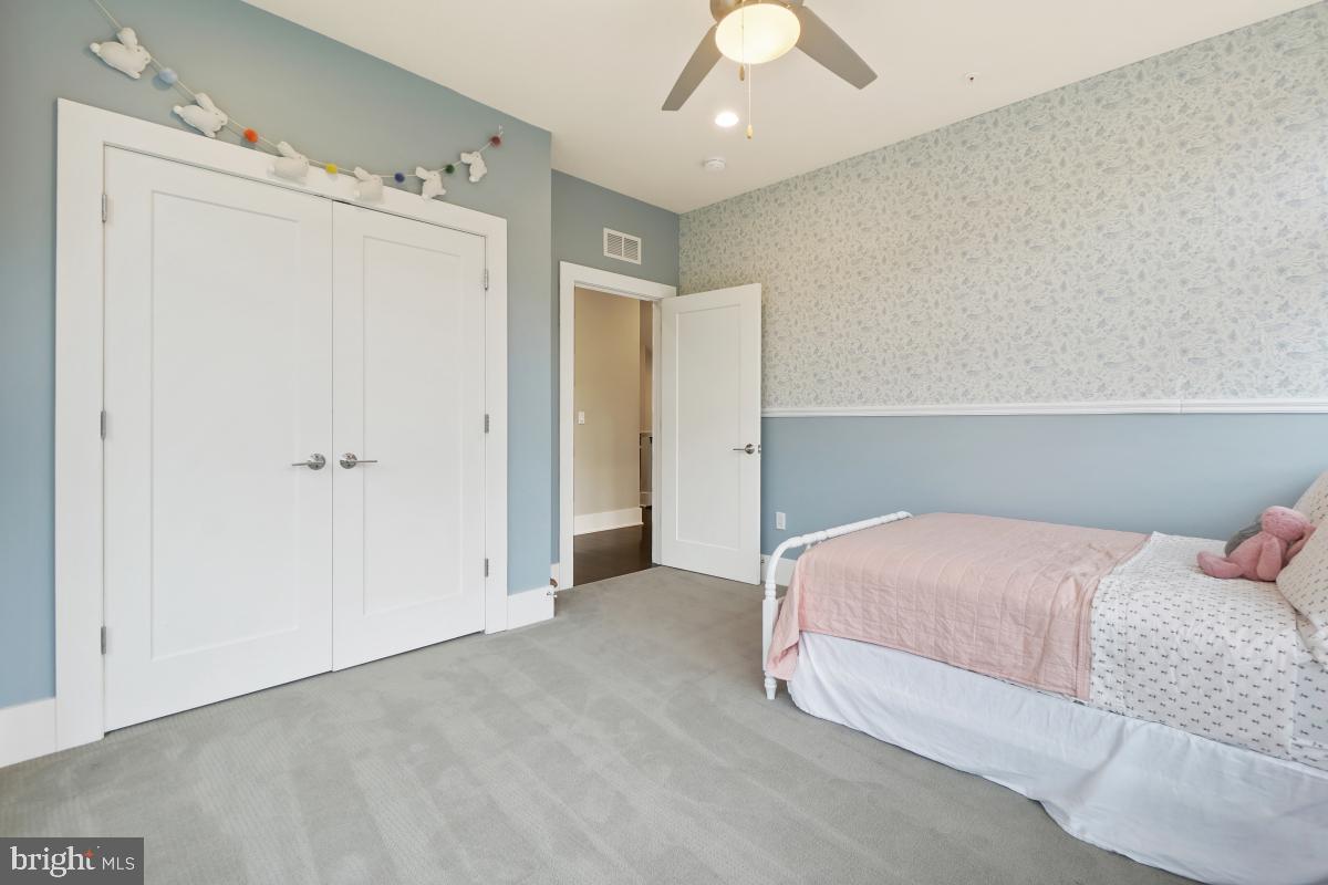 GROSVENOR HEIGHTS - Residential