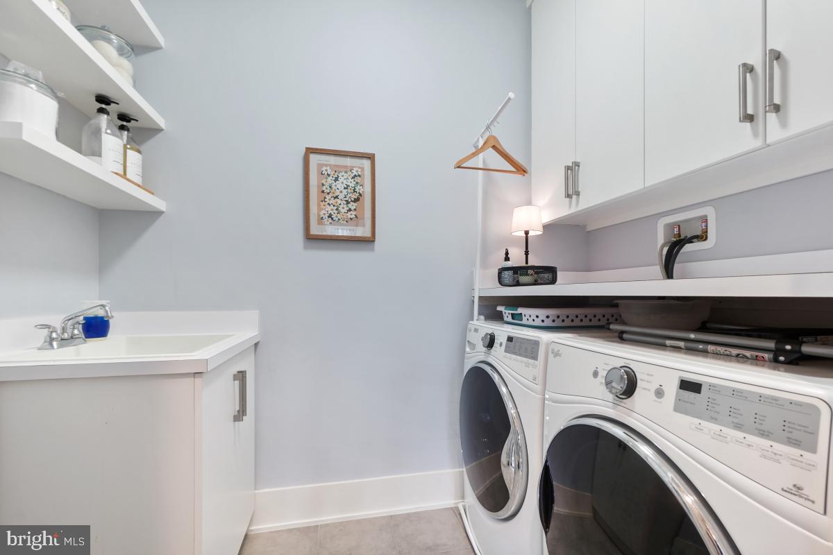 GROSVENOR HEIGHTS - Residential