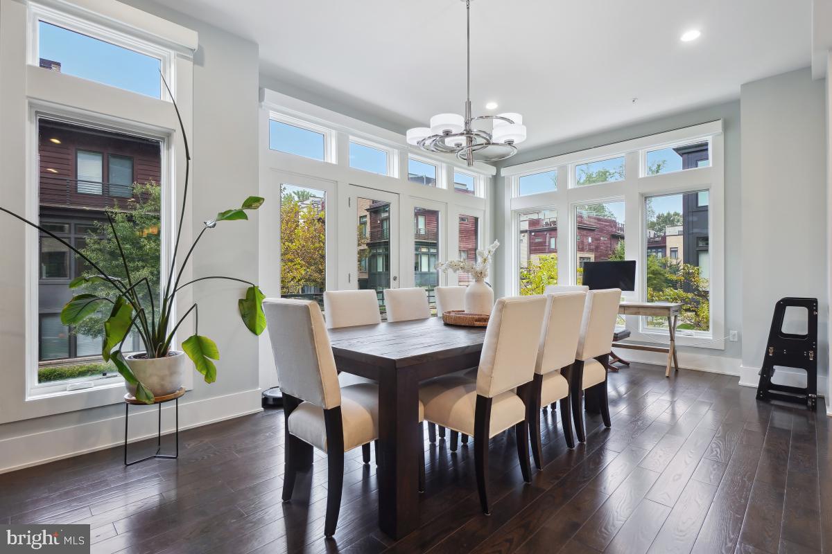 GROSVENOR HEIGHTS - Residential