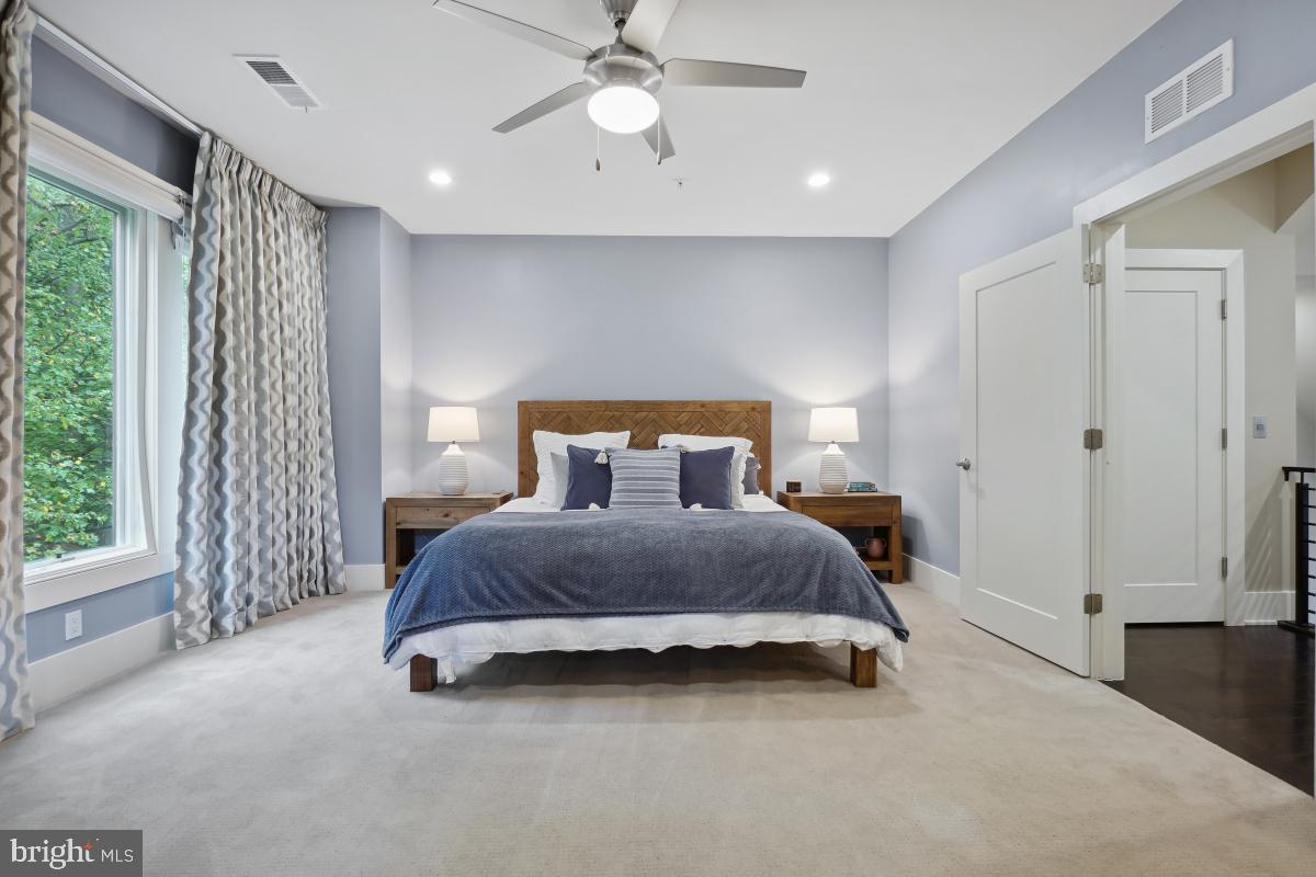 GROSVENOR HEIGHTS - Residential