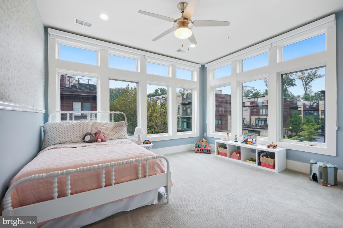 GROSVENOR HEIGHTS - Residential