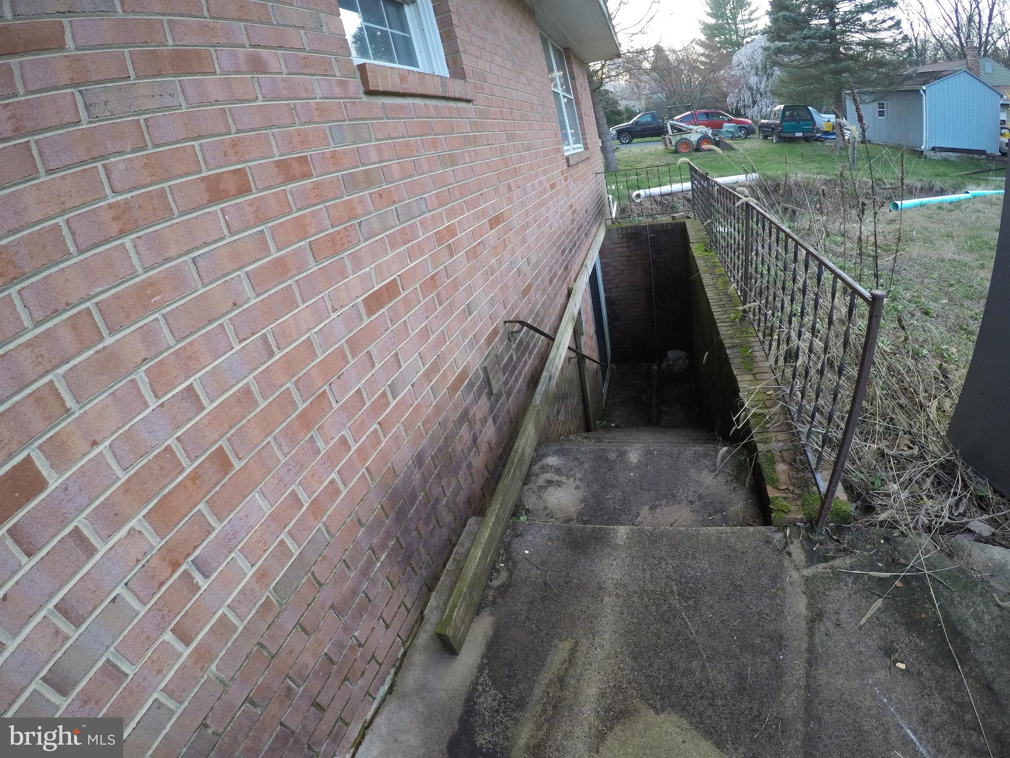 PLEASANT ESTATES - Residential