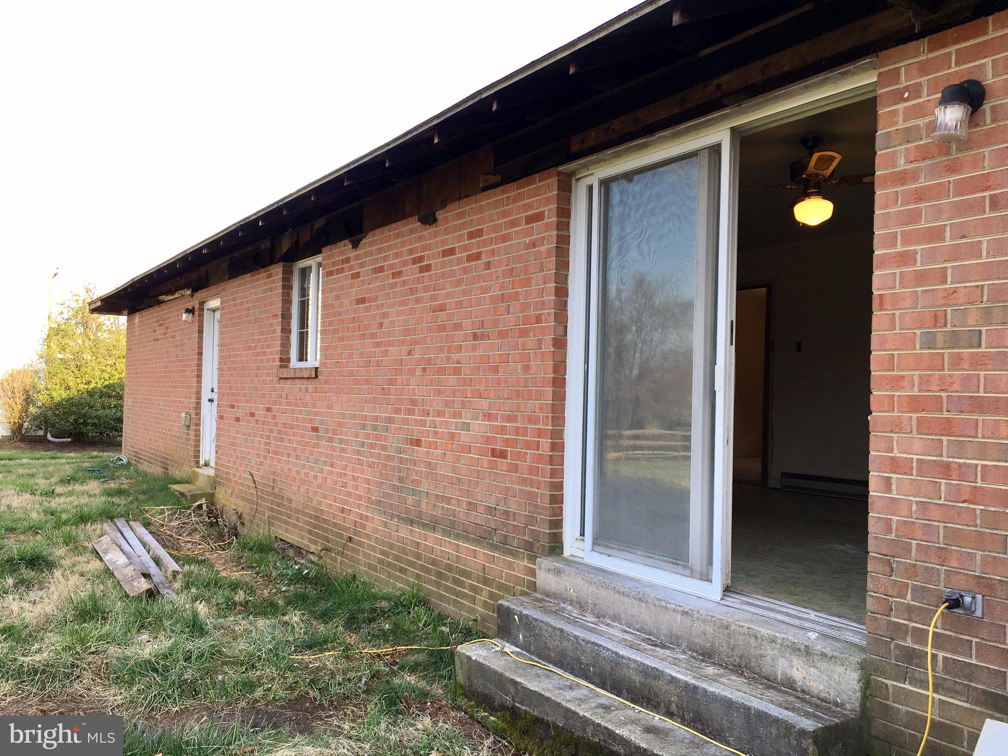 PLEASANT ESTATES - Residential