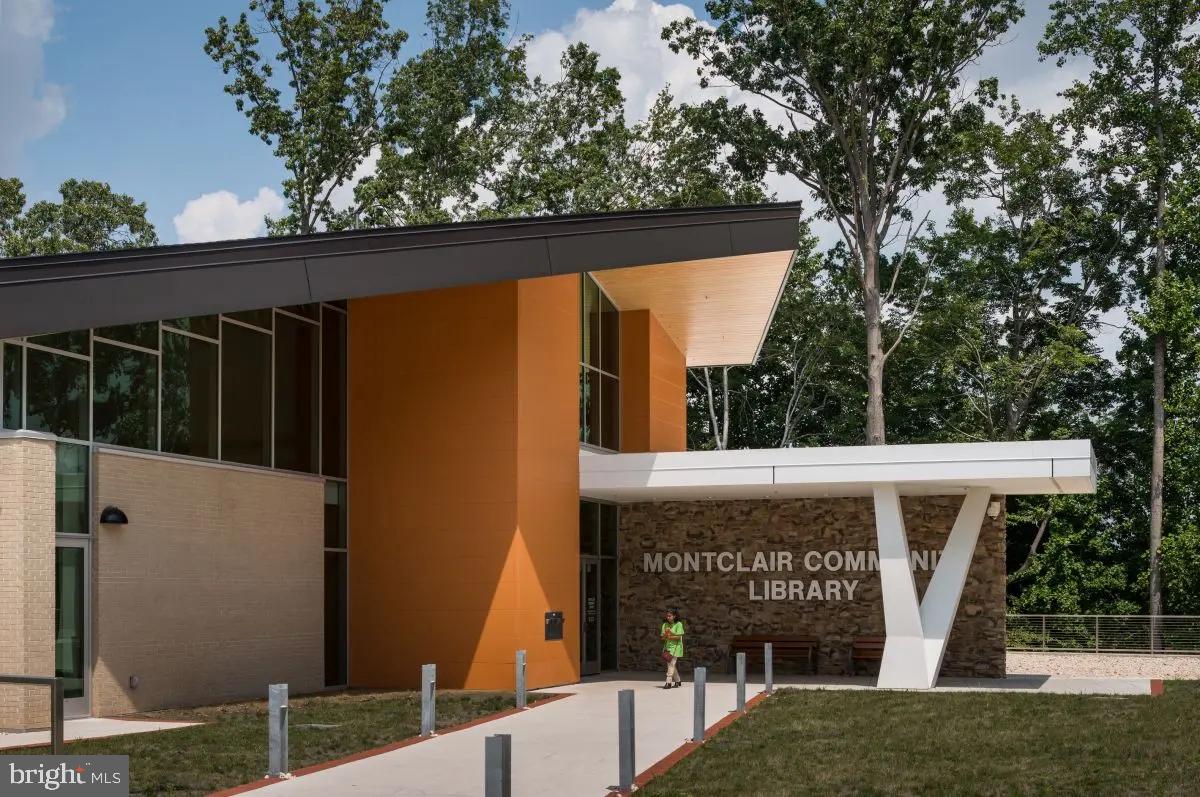 MONTCLAIR - Residential