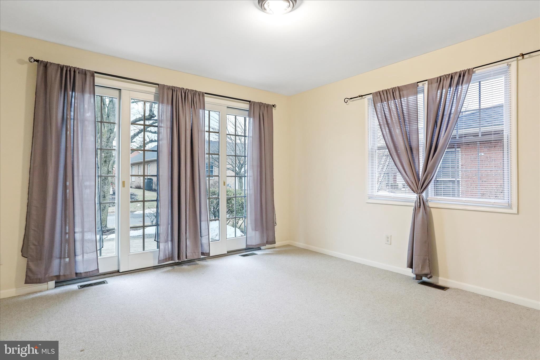 GREENWICH PARK - Residential