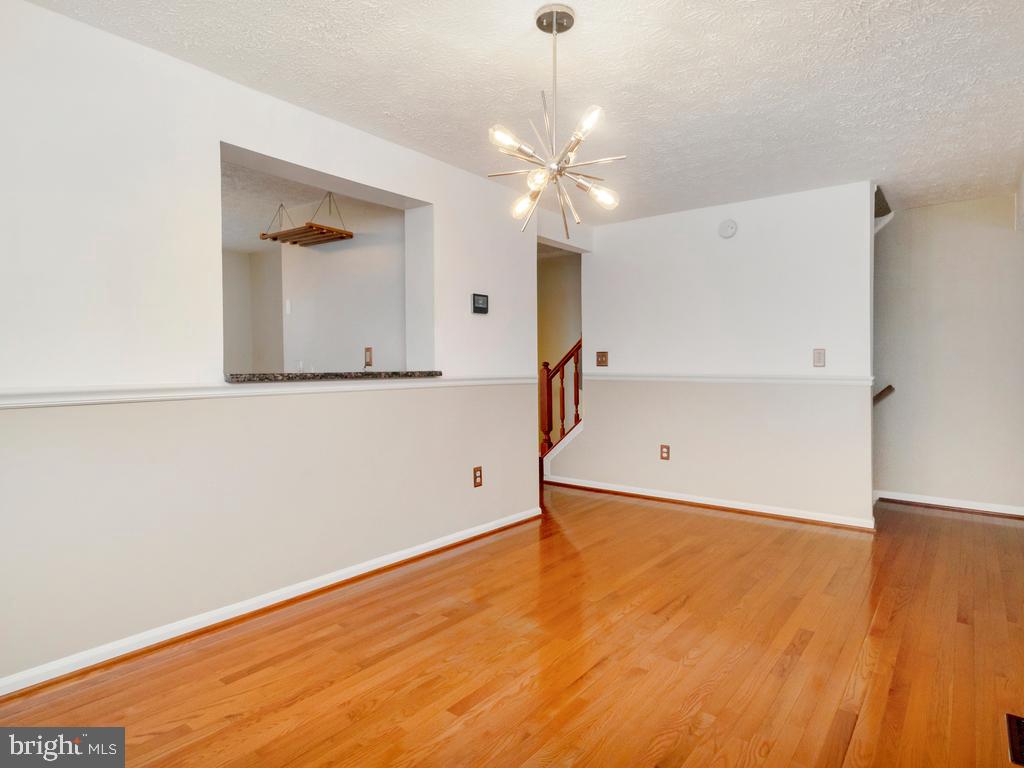 MANCHESTER LAKES - Residential Lease