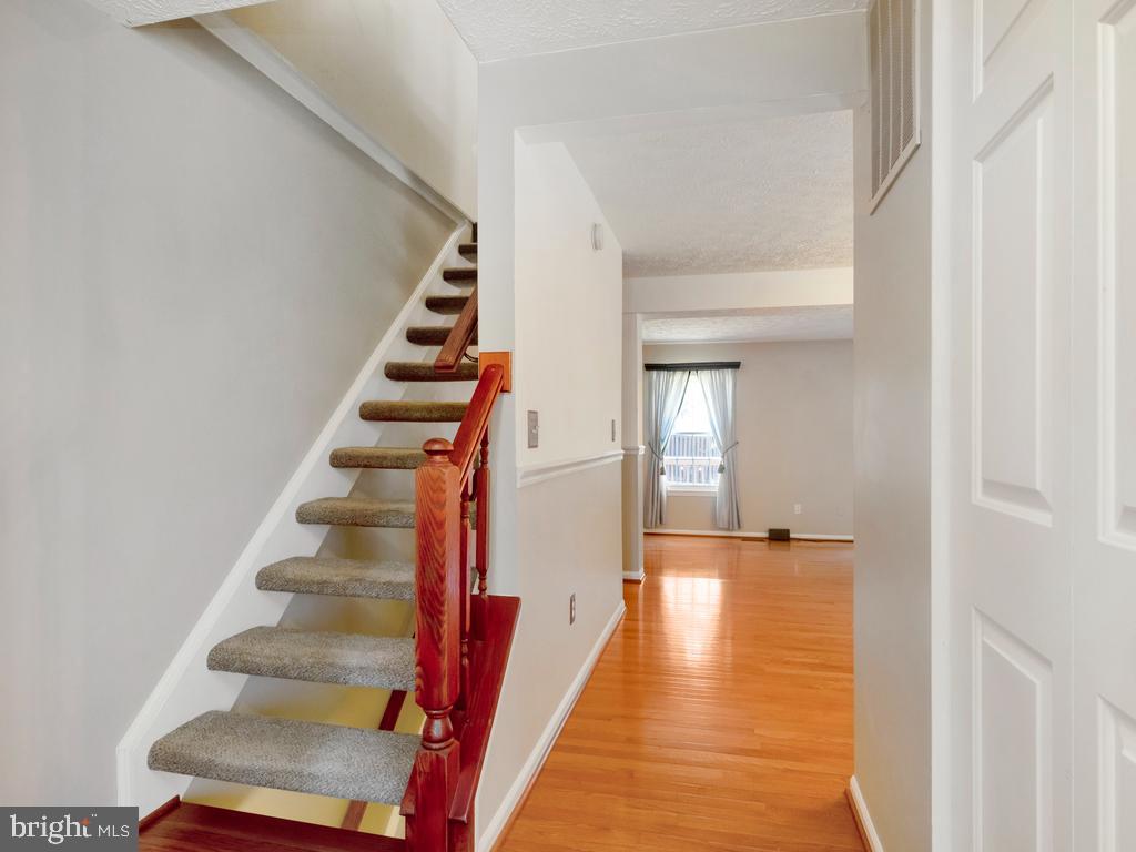 MANCHESTER LAKES - Residential Lease