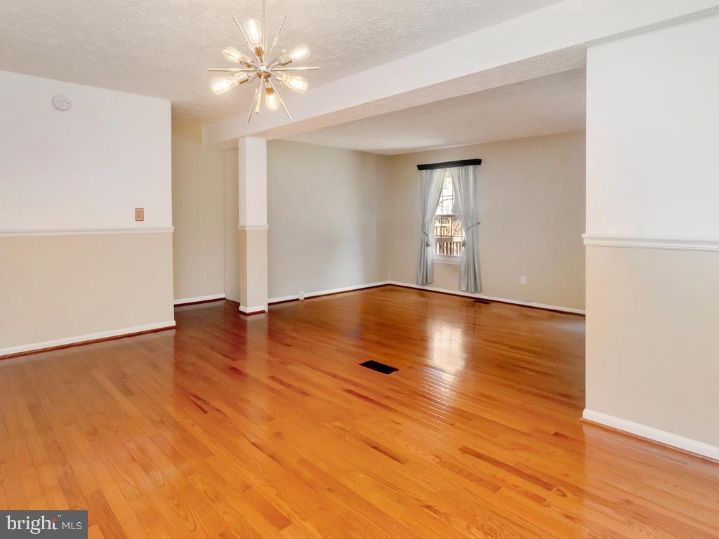 MANCHESTER LAKES - Residential Lease