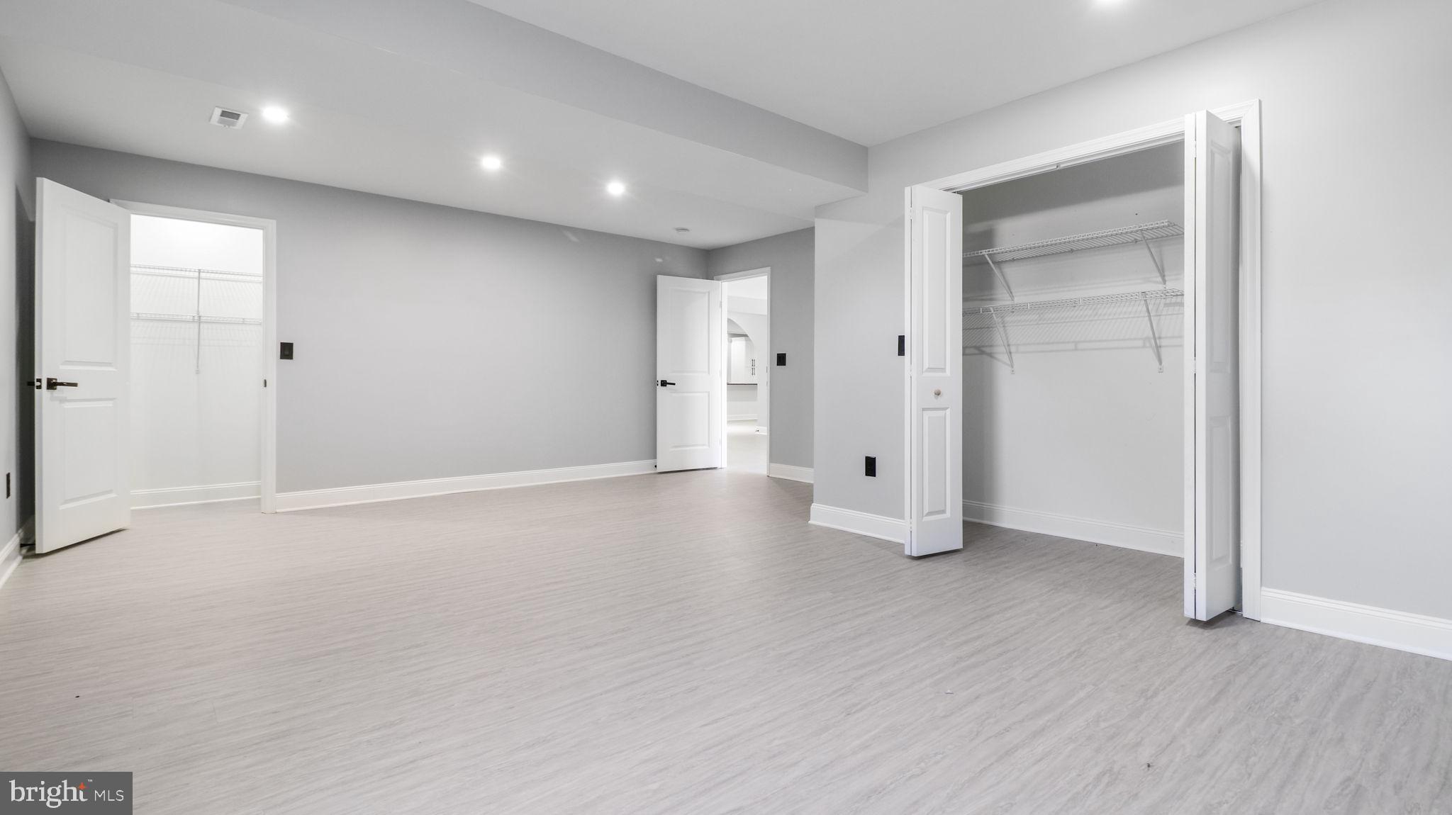 GREENWOOD HILLS - Residential