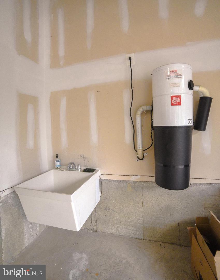 GREENWOOD HILLS - Residential