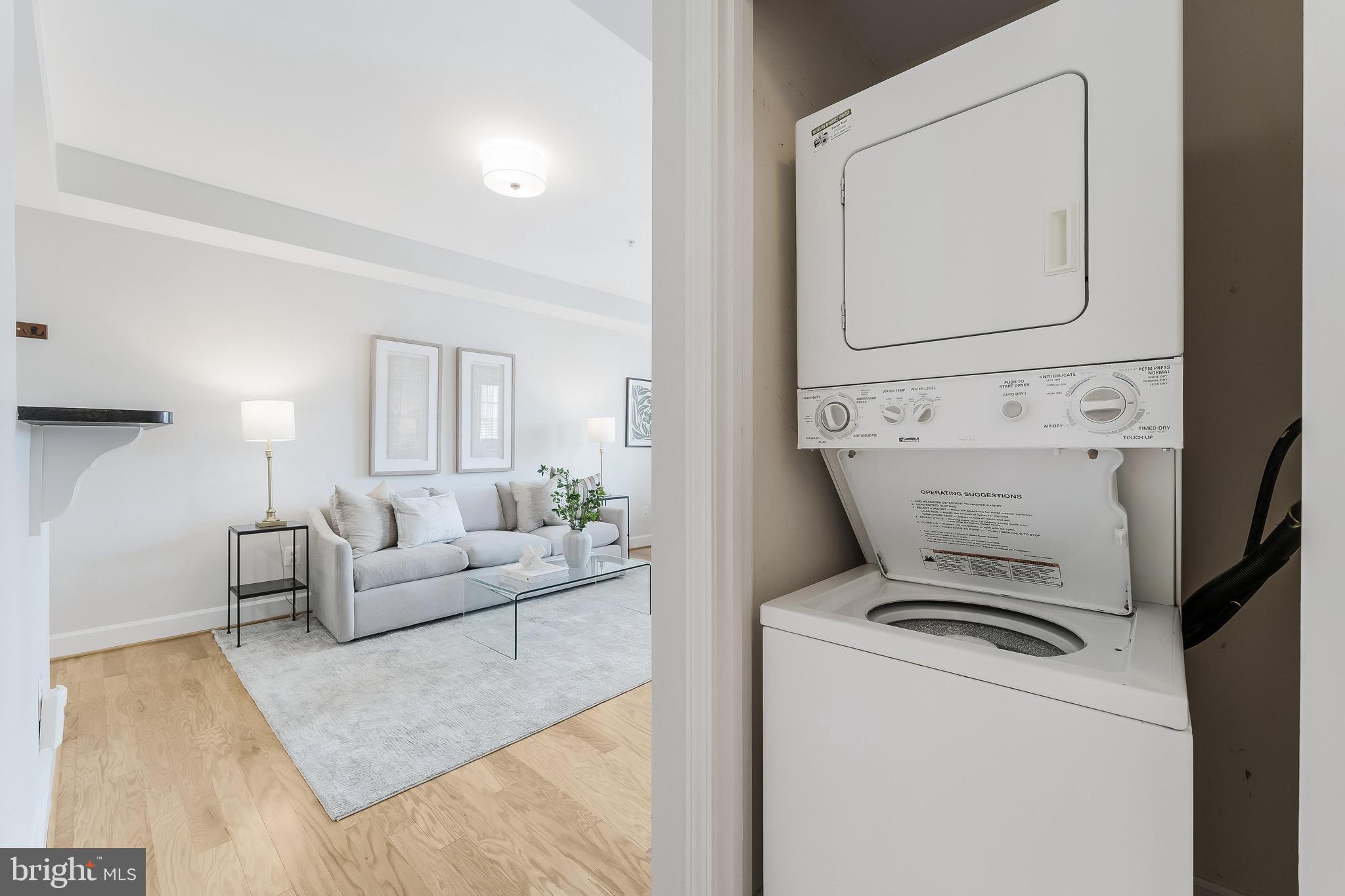 GATEHOUSE CONDOMINIUM - Residential