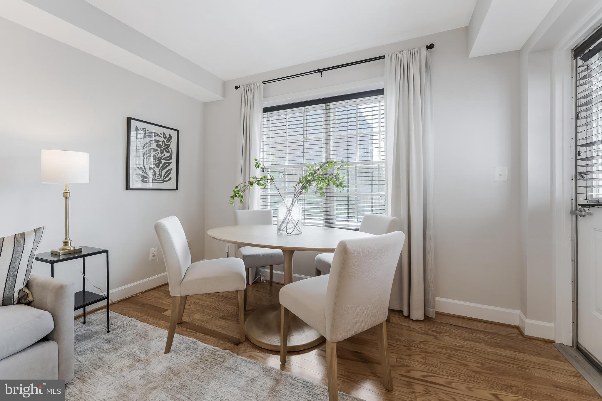 GATEHOUSE CONDOMINIUM - Residential