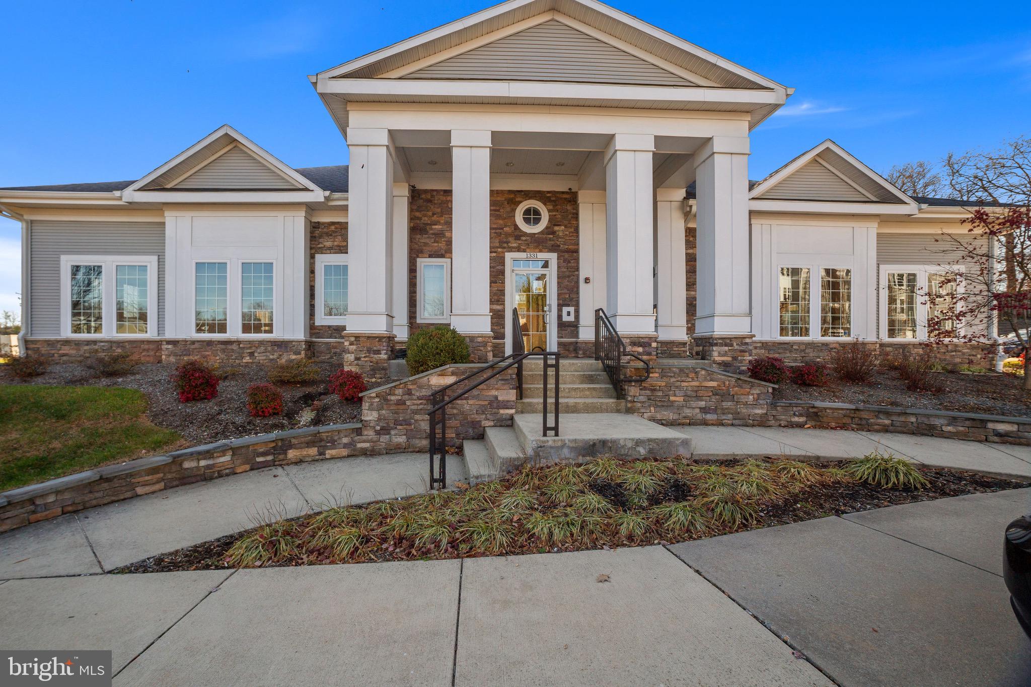 THE ADDISON AT ST PAUL - Residential