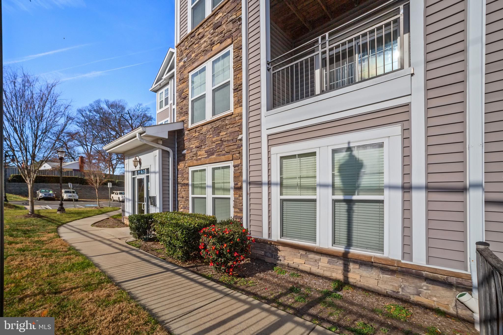 THE ADDISON AT ST PAUL - Residential