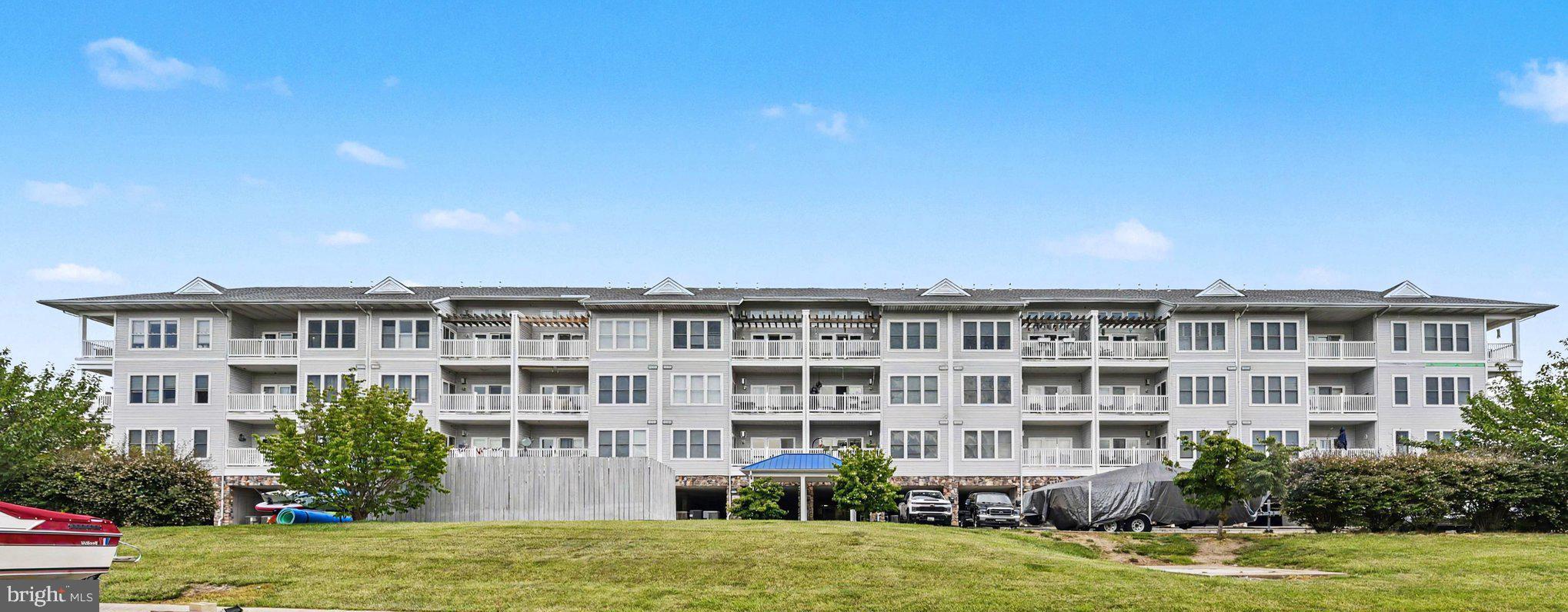 231 ROUNDHOUSE DRIVE 3I