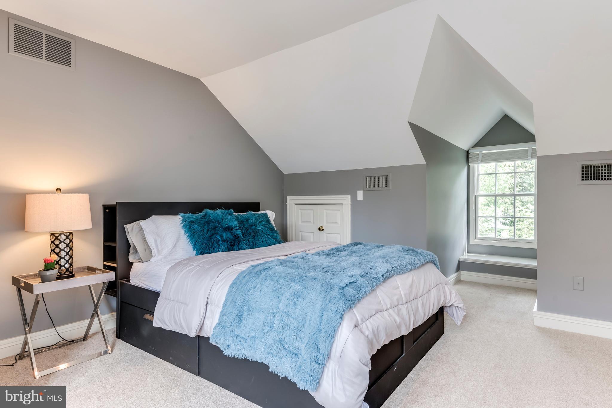 WARDOUR - Residential