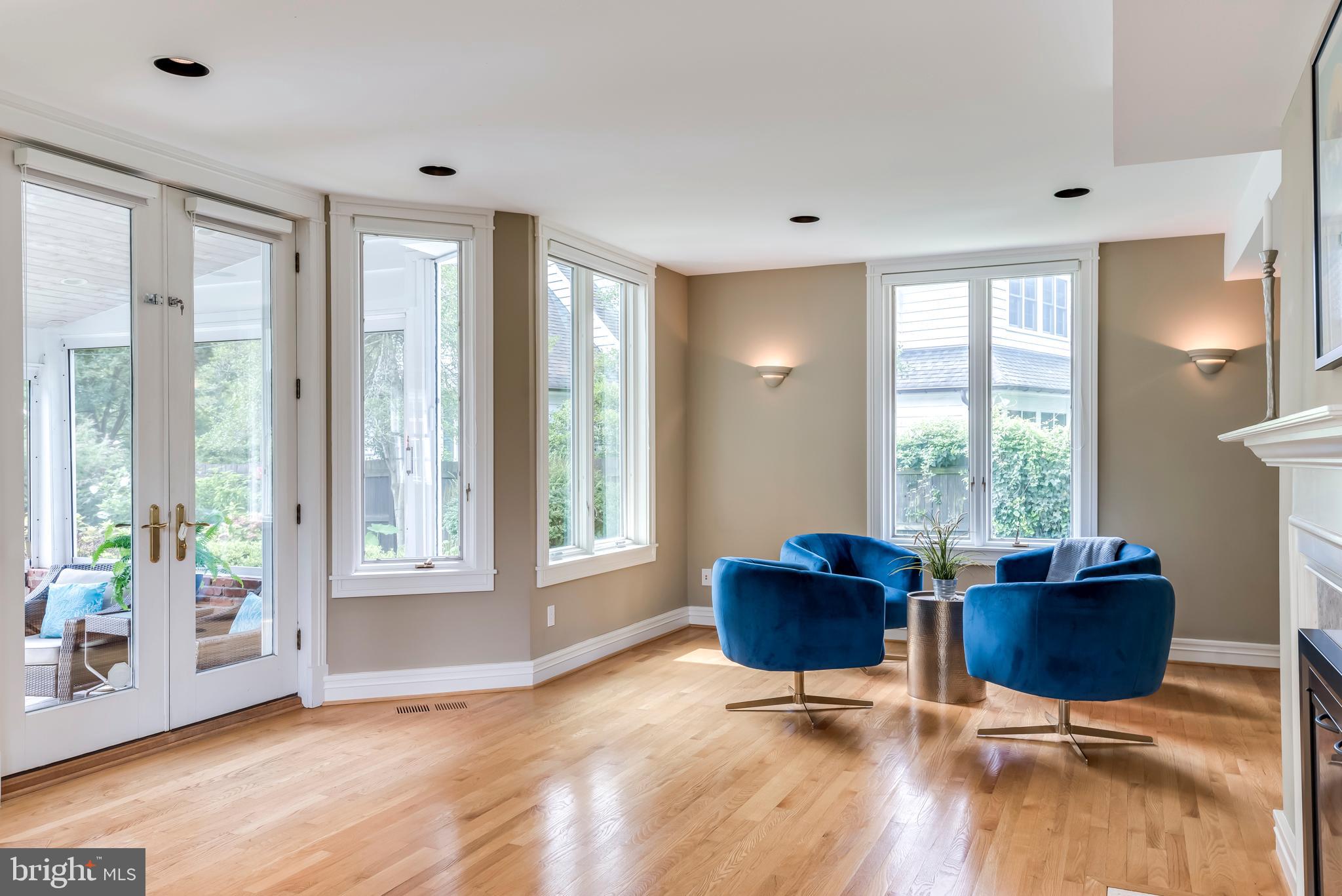 WARDOUR - Residential