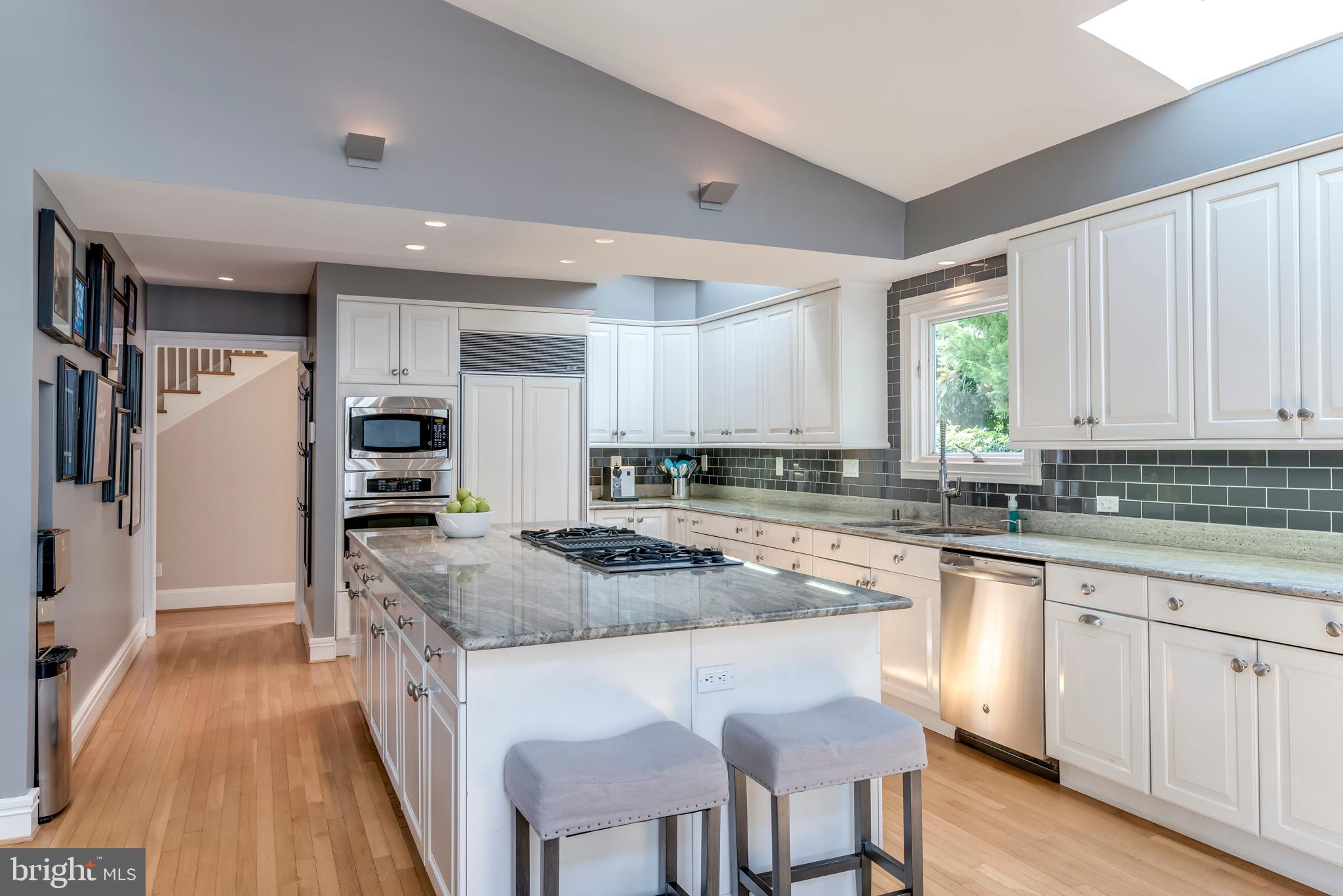 WARDOUR - Residential