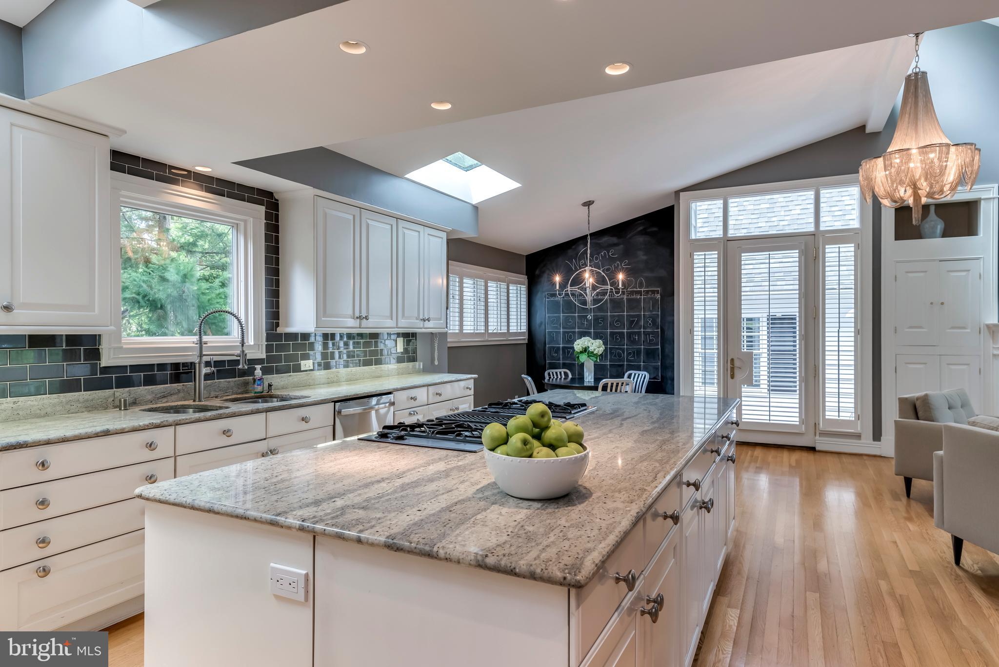 WARDOUR - Residential