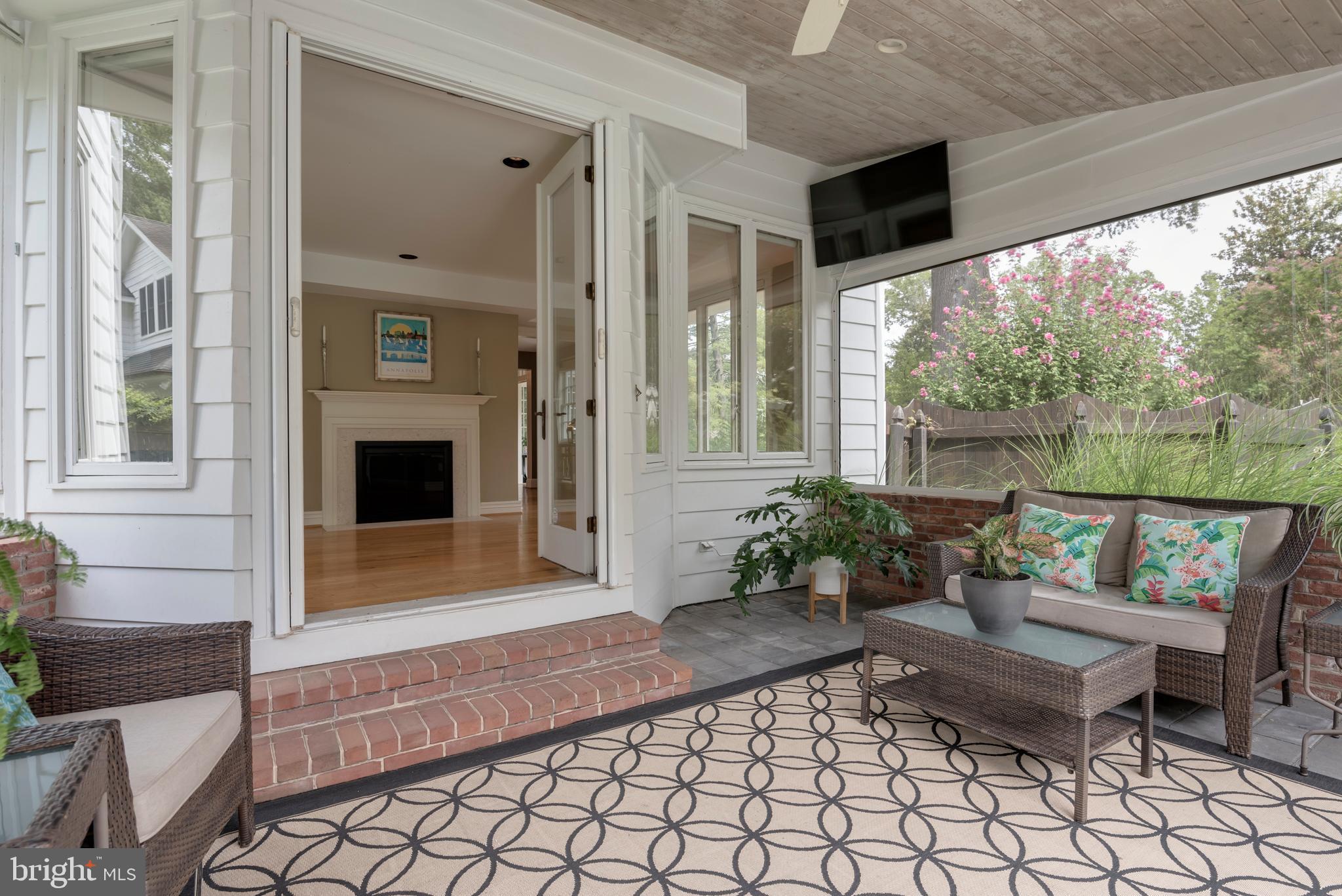 WARDOUR - Residential