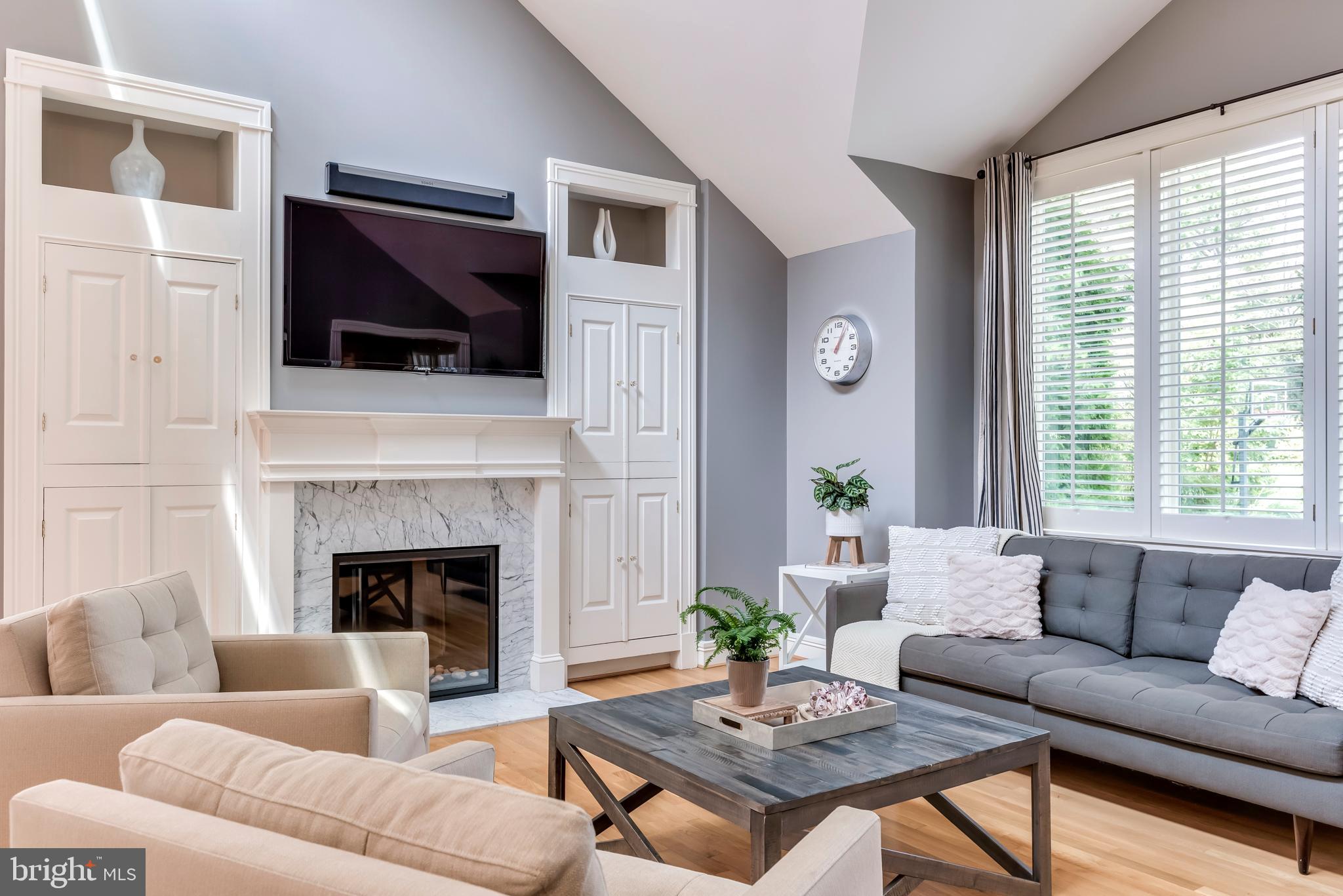 WARDOUR - Residential