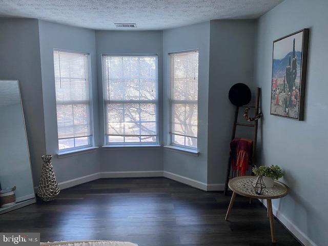 ADMIRAL REACH AT HARBOUR GATES - Residential Lease