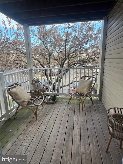 ADMIRAL REACH AT HARBOUR GATES - Residential Lease