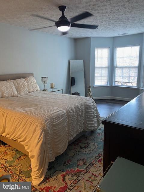 ADMIRAL REACH AT HARBOUR GATES - Residential Lease