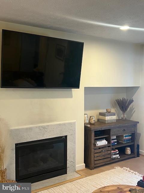 ADMIRAL REACH AT HARBOUR GATES - Residential Lease