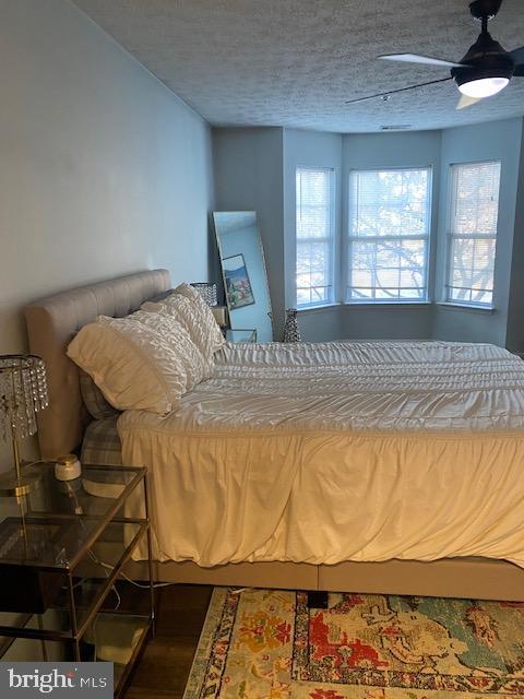 ADMIRAL REACH AT HARBOUR GATES - Residential Lease