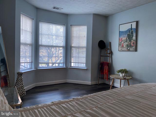 ADMIRAL REACH AT HARBOUR GATES - Residential Lease