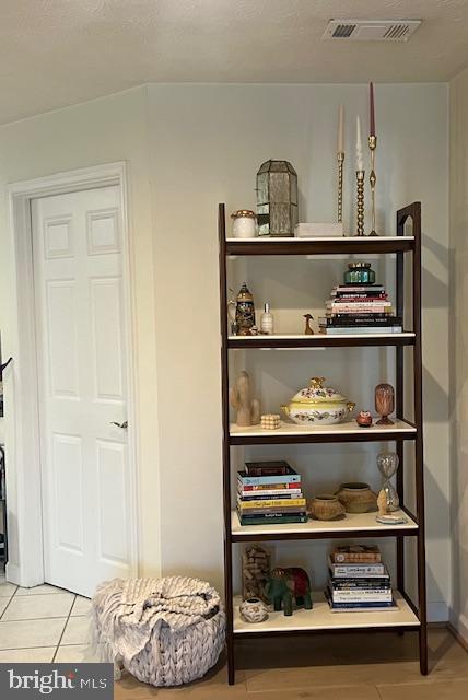 ADMIRAL REACH AT HARBOUR GATES - Residential Lease