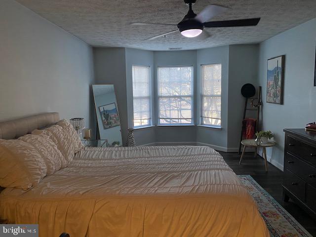 ADMIRAL REACH AT HARBOUR GATES - Residential Lease