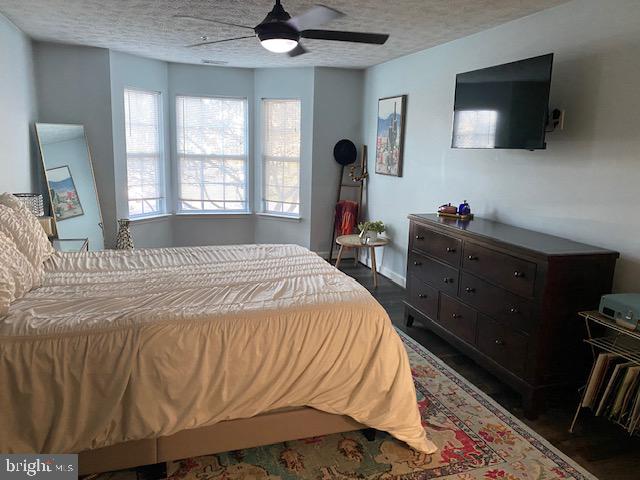 ADMIRAL REACH AT HARBOUR GATES - Residential Lease