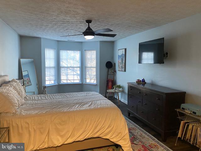 ADMIRAL REACH AT HARBOUR GATES - Residential Lease