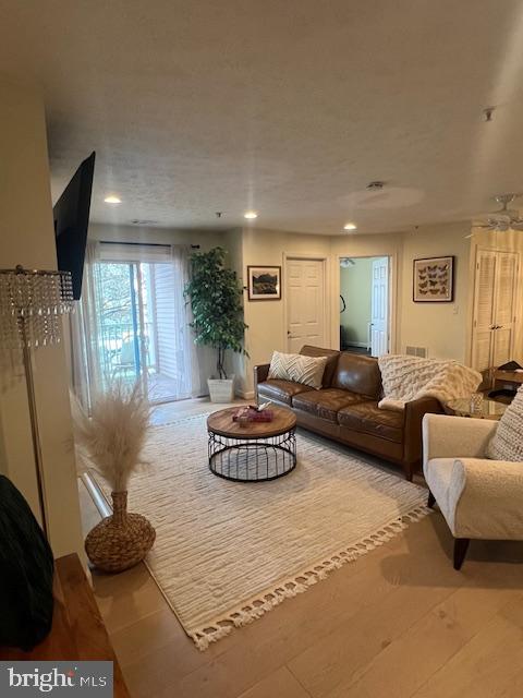 ADMIRAL REACH AT HARBOUR GATES - Residential Lease