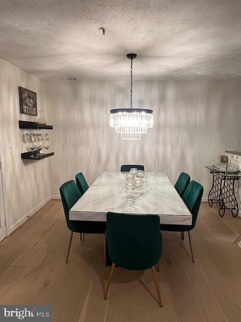 ADMIRAL REACH AT HARBOUR GATES - Residential Lease